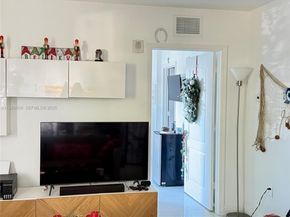 2701 SW 3rd Ave 202, Miami FL 33129