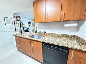 2701 SW 3rd Ave 202, Miami FL 33129