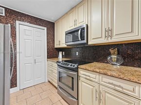 2662 NW 33rd St 2508, Oakland Park FL 33309