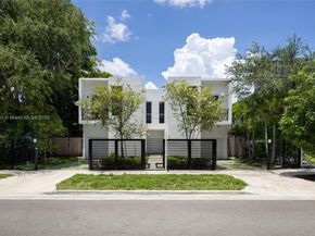 3162 Plaza St, Coconut Grove FL 33133