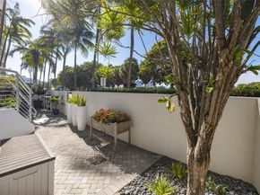 2001 Meridian Ave 107, Miami Beach FL 33139