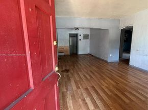 1239 NW 31st St, Miami FL 33142