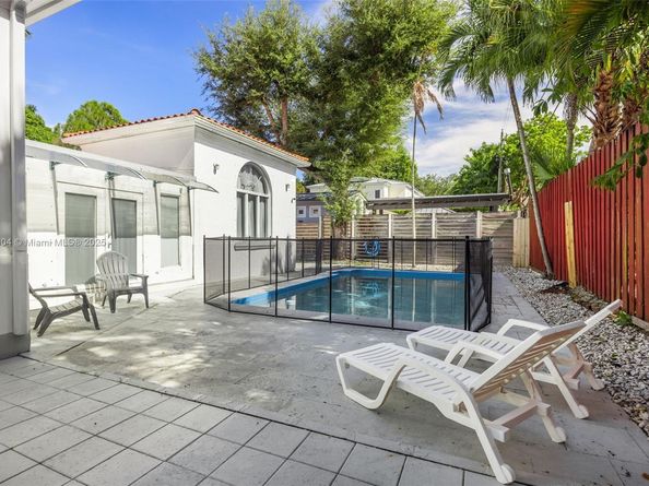 4120 Hardie Ave, Miami FL 33133