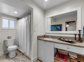 7825 SW 103rd Pl, Miami FL 33173