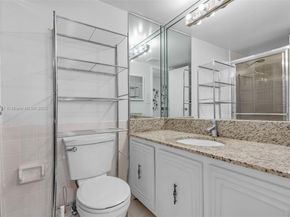 1000 Parkview Dr 715, Hallandale Beach FL 33009