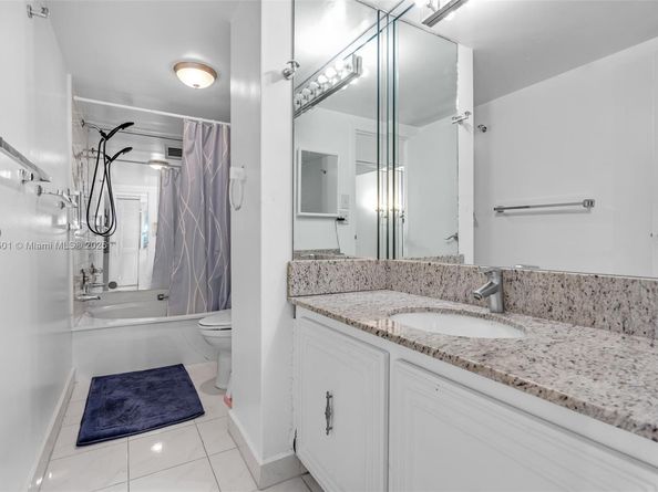 1000 Parkview Dr 715, Hallandale Beach FL 33009