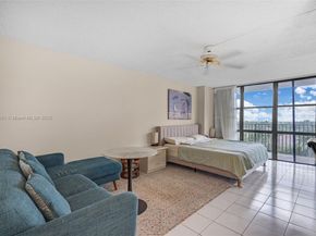 1000 Parkview Dr 715, Hallandale Beach FL 33009
