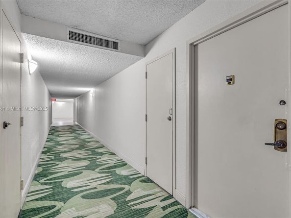 1000 Parkview Dr 715, Hallandale Beach FL 33009