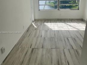 1350 NE 191st St B203, Miami FL 33179