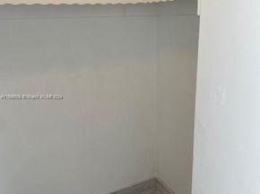 1350 NE 191st St B203, Miami FL 33179