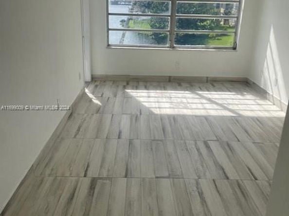 1350 NE 191st St B203, Miami FL 33179