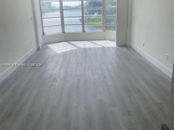 1350 NE 191st St B203, Miami FL 33179