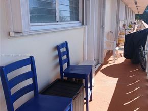 1000 SW 10th Ter 17P, Hallandale Beach FL 33009