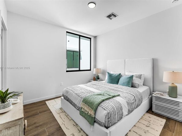 531 NE 61st St, Miami FL 33137