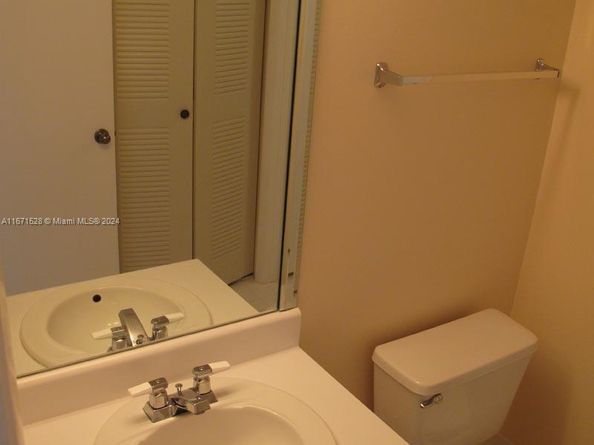 9511 Weldon Cir G402, Tamarac FL 33321