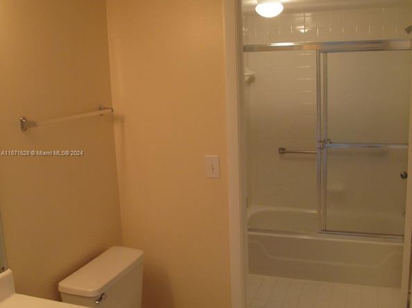 9511 Weldon Cir G402, Tamarac FL 33321