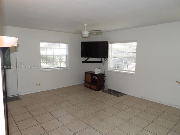 705 SW 14th Ave, Fort Lauderdale FL 33312