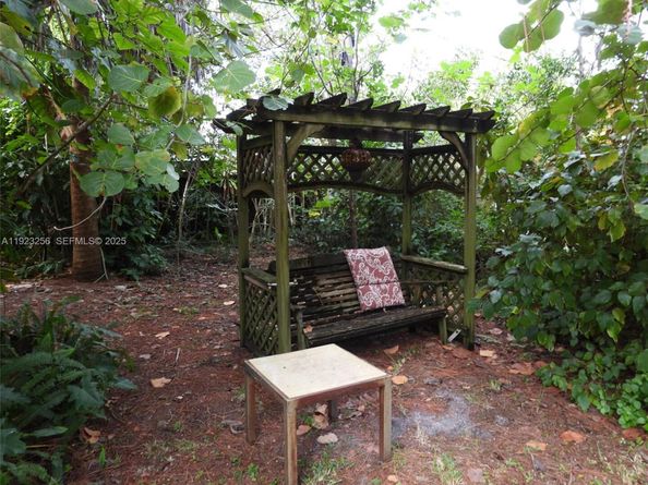 705 SW 14th Ave, Fort Lauderdale FL 33312