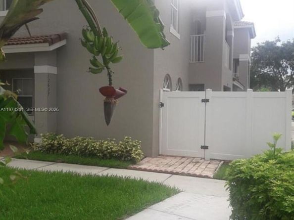 12637 SW 54th St, Miramar FL 33027