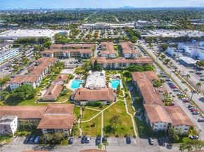 17001 NE 13th Ave 202, Miami FL 33162