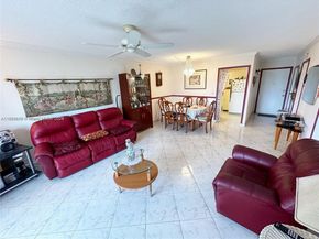 17001 NE 13th Ave 202, Miami FL 33162