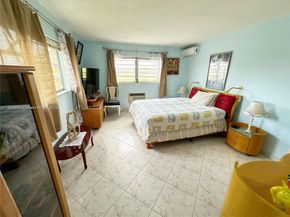 17001 NE 13th Ave 202, Miami FL 33162