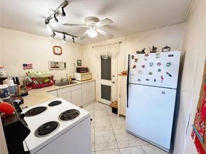 17001 NE 13th Ave 202, Miami FL 33162