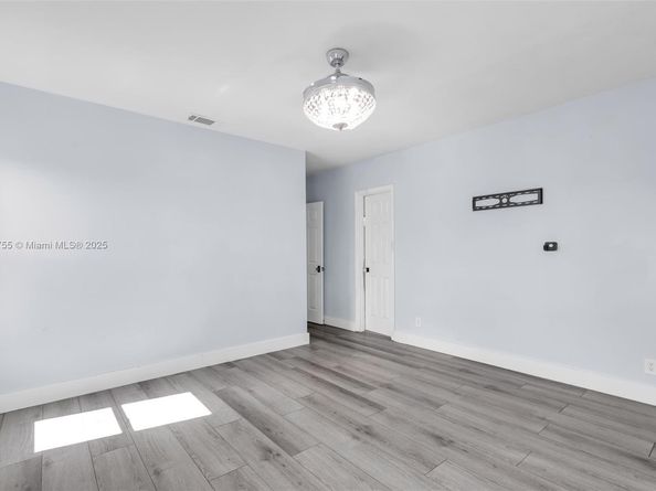 11087 NW 24th St, Sunrise FL 33322