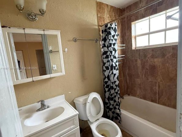 3361 NW 189th, Miami Gardens FL 33056