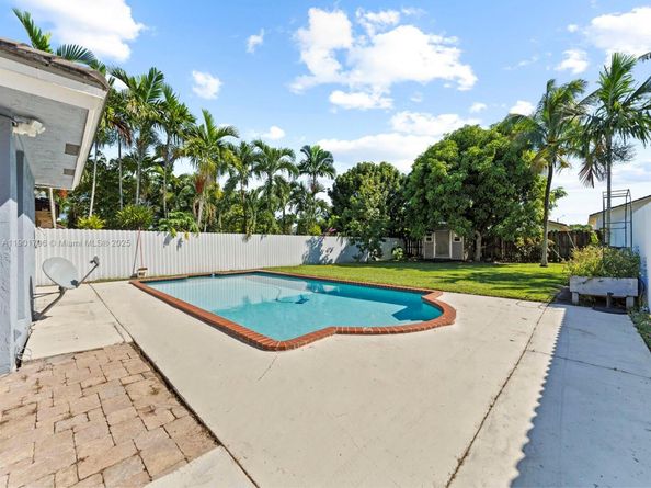 14106 SW 167th Ter, Miami FL 33177