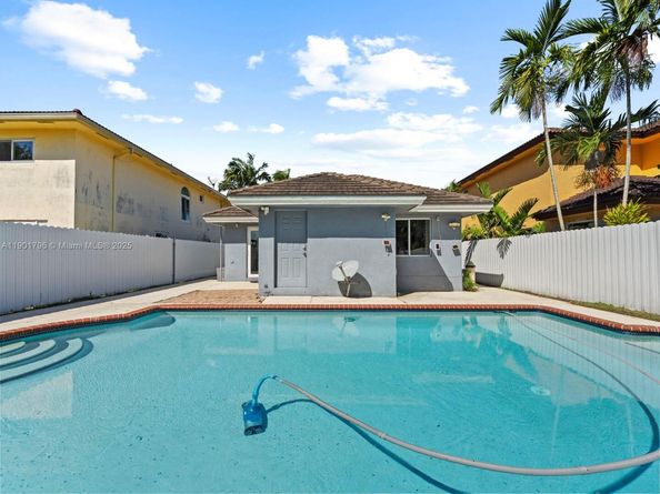 14106 SW 167th Ter, Miami FL 33177