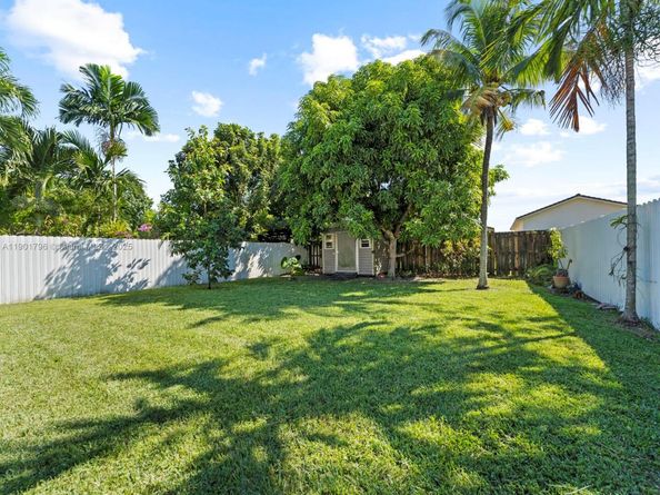 14106 SW 167th Ter, Miami FL 33177