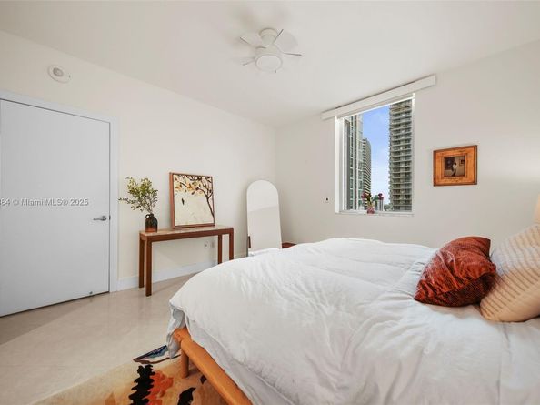 1060 Brickell Ave 1513, Miami FL 33131