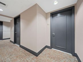1060 Brickell Ave 1513, Miami FL 33131