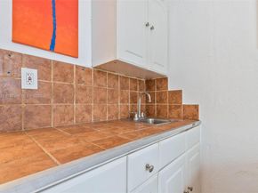 255 W 24th St 208, Miami Beach FL 33140