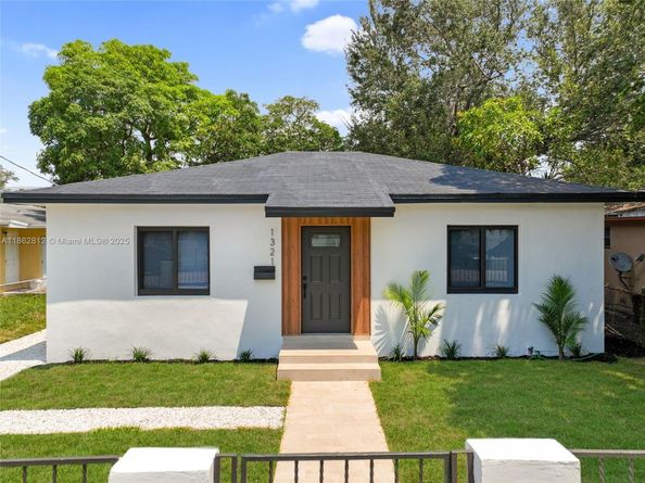 1321 NW 44th St, Miami FL 33142