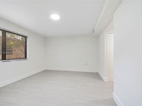 1321 NW 44th St, Miami FL 33142