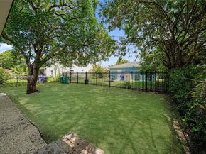 1321 NW 44th St, Miami FL 33142