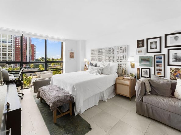 1450 Brickell Bay Dr 812, Miami FL 33131