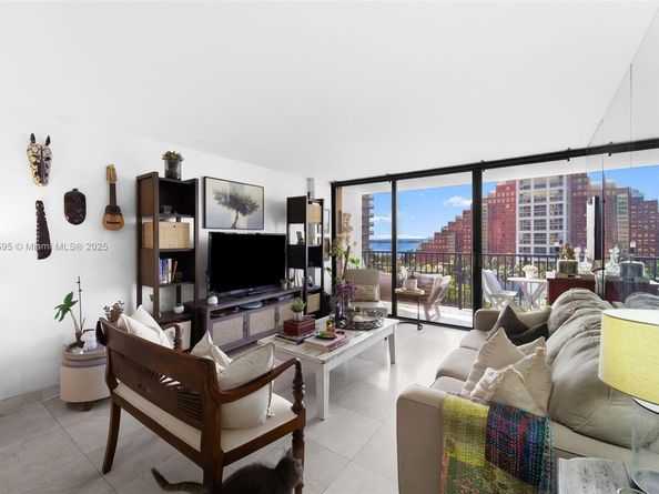 1450 Brickell Bay Dr 812, Miami FL 33131