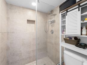 1450 Brickell Bay Dr 812, Miami FL 33131