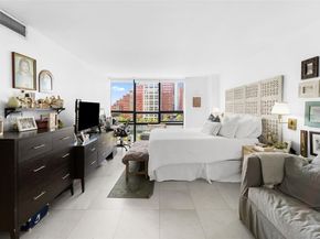 1450 Brickell Bay Dr 812, Miami FL 33131