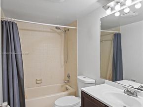 212 W Laurel Dr 1303, Margate FL 33063