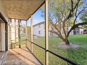 212 W Laurel Dr 1303, Margate FL 33063