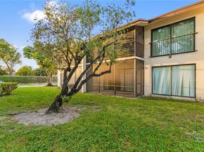 212 W Laurel Dr 1303, Margate FL 33063