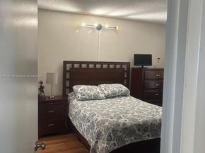 151 Berkley Rd 206, Hollywood FL 33024