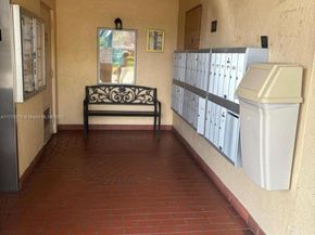 151 Berkley Rd 206, Hollywood FL 33024