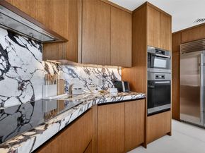 4100 Island Blvd 904, Aventura FL 33160