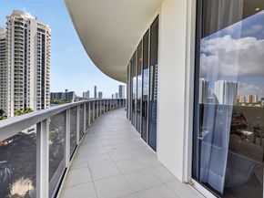 4100 Island Blvd 904, Aventura FL 33160