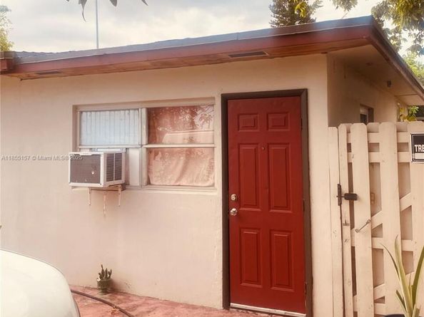 8355 NW 32nd Ave, Miami FL 33147